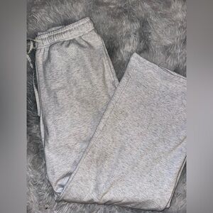 Women's We Wander Light Gray Sweatpants - EUC Size Small